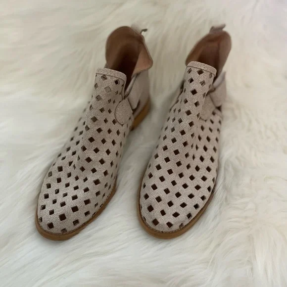 Musse and cloud caila deals